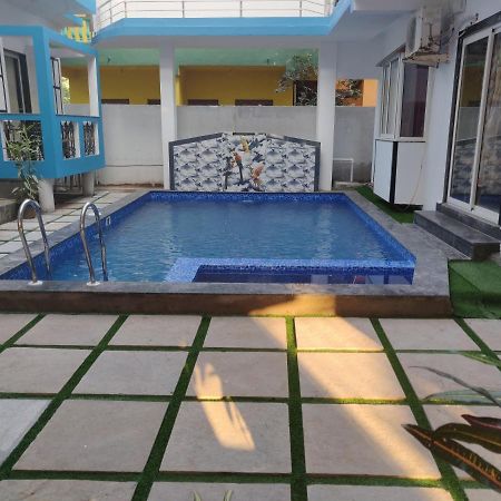 Queen Of Queen'S Hotell Calangute Eksteriør bilde