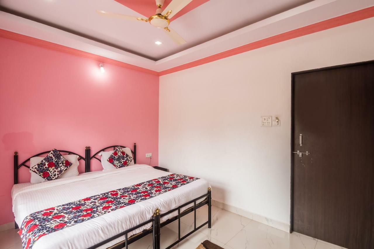 Queen Of Queen'S Hotell Calangute Eksteriør bilde