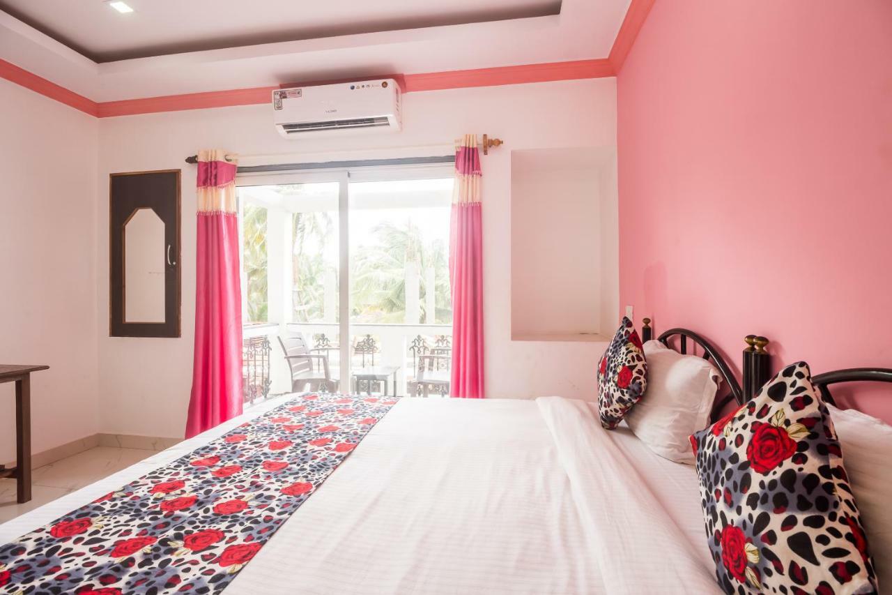 Queen Of Queen'S Hotell Calangute Eksteriør bilde
